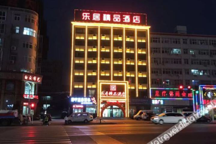Hotel 2 of 34