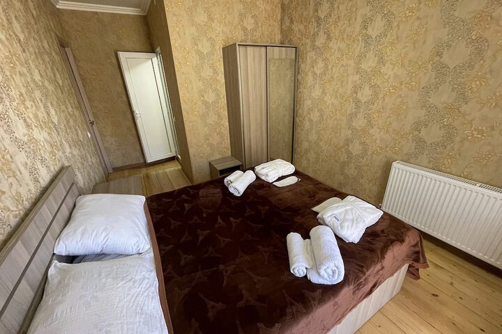 Room 3 of 12