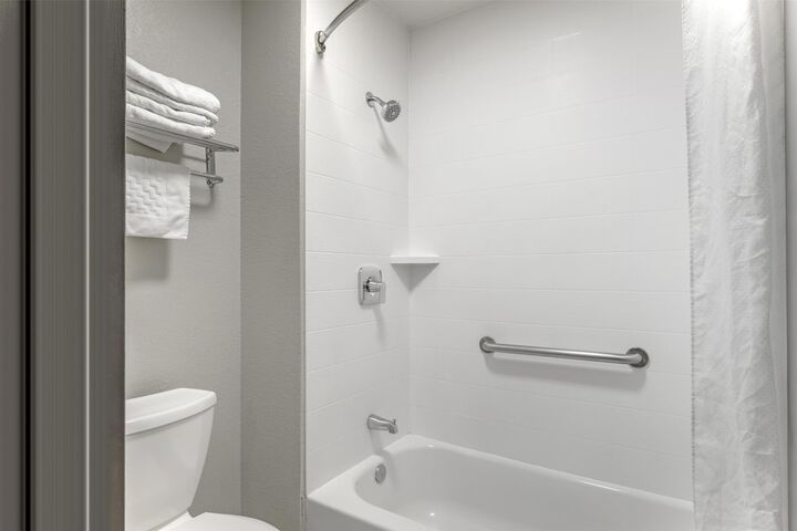 Room 19 of 33