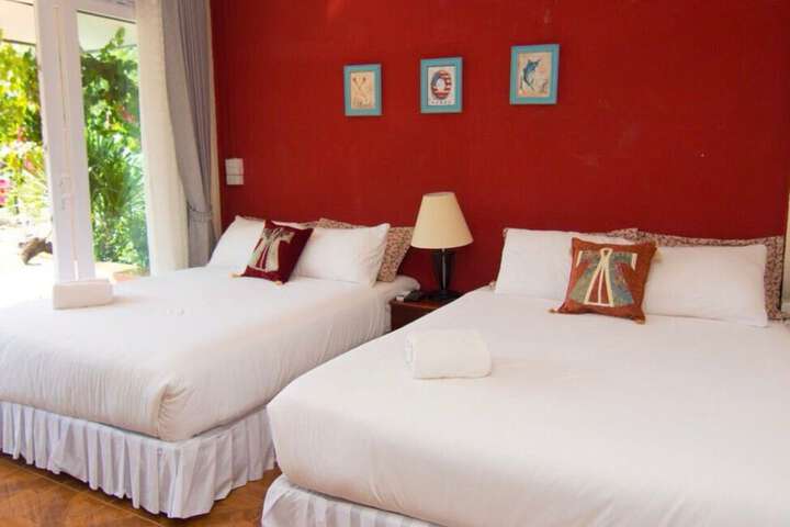 Room 12 of 28