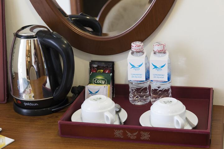 Breakfast/Coffee Service 94 of 189