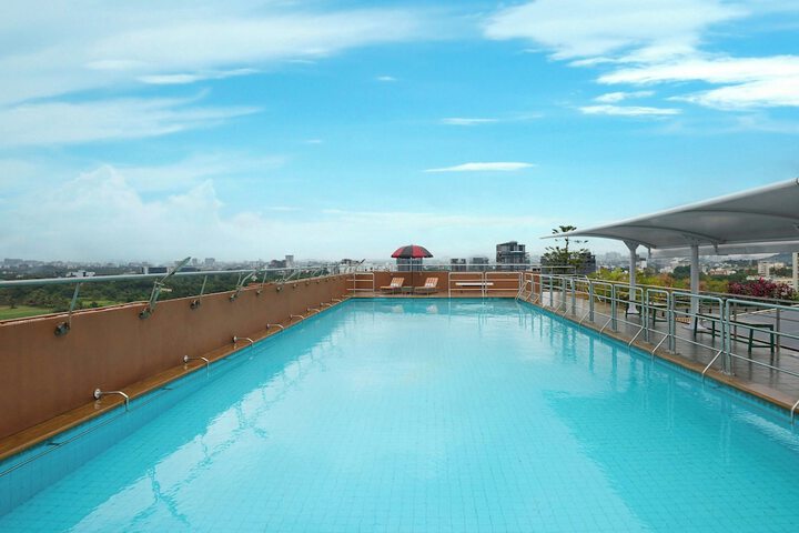 Pool 33 of 62