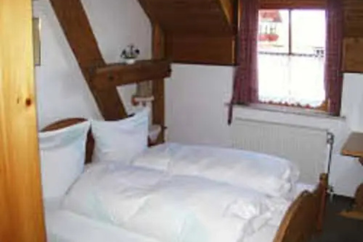Room 3 of 4
