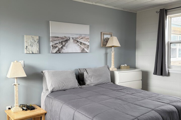Room 8 of 40