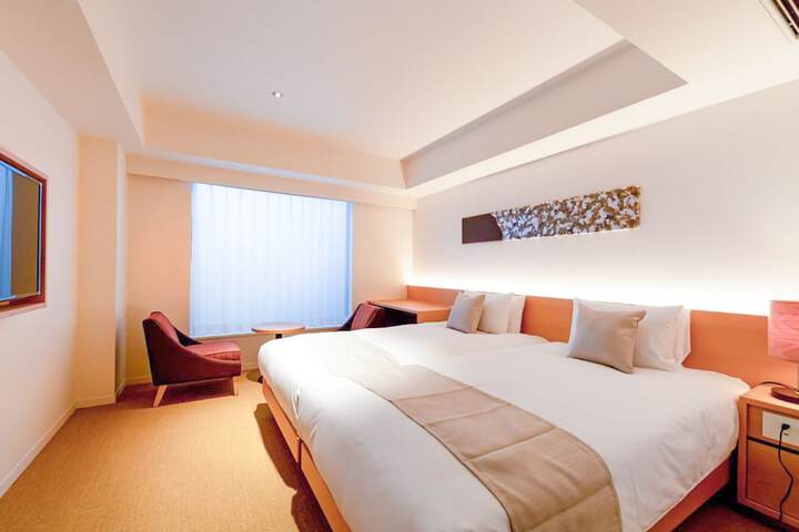 Room 10 of 95