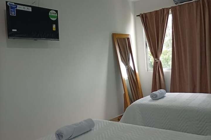 Room 42 of 125