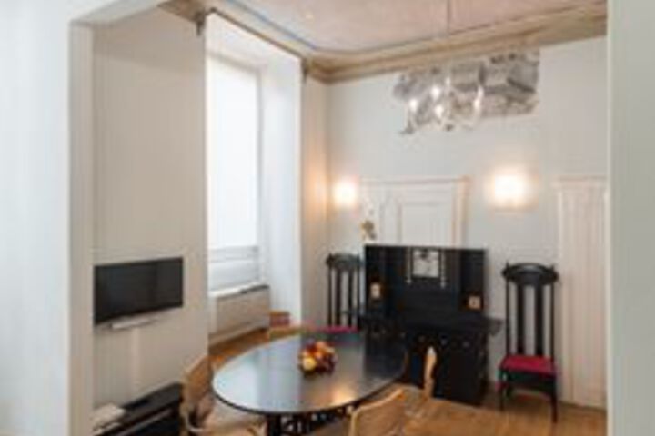 Room 15 of 21