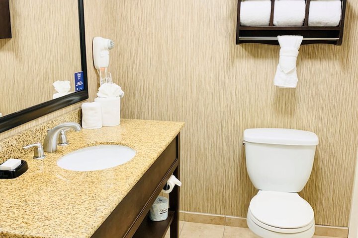 Bathroom sink