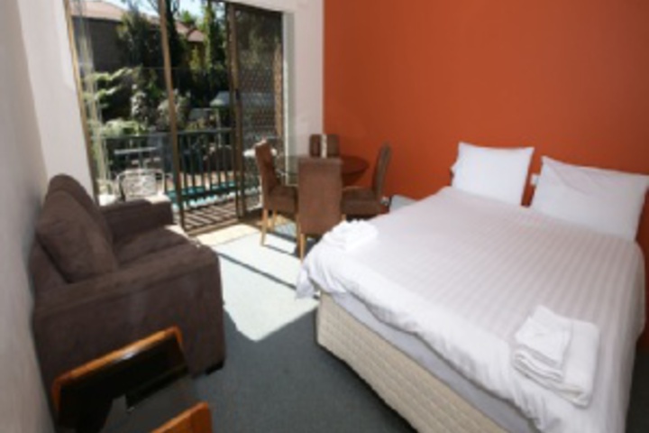 Room 104 of 156