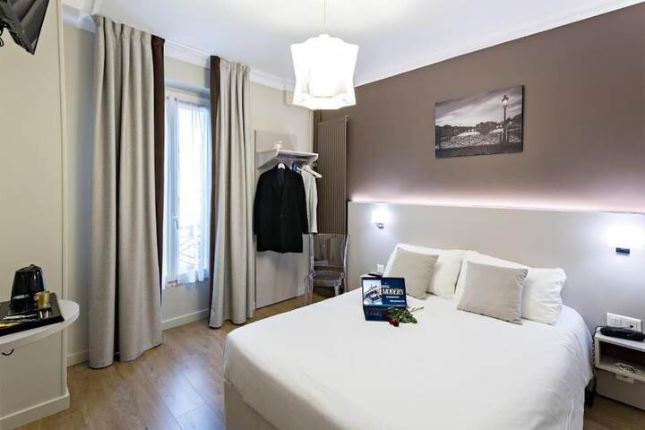 Room 48 of 84