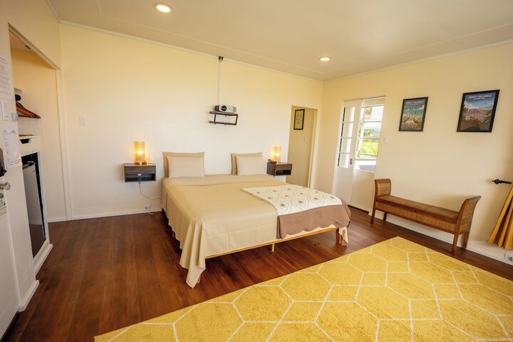 Room 16 of 50
