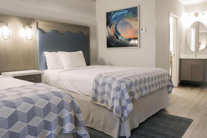 2 Queen Beds Deluxe Room (6 of 9)