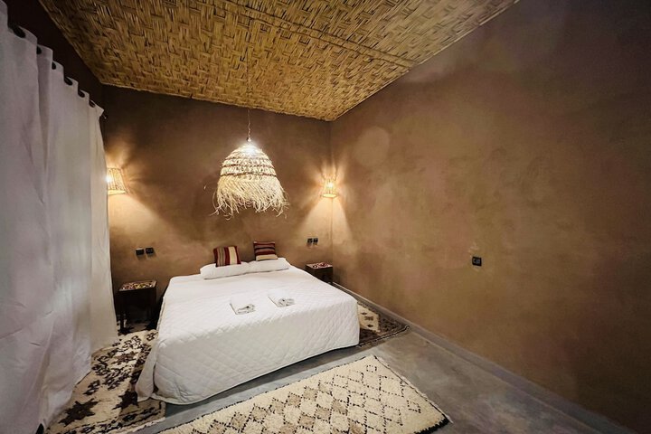 Room 4 of 30