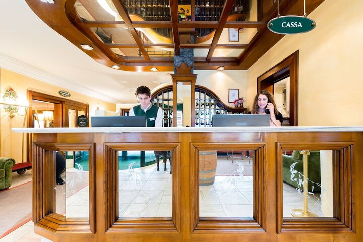 Guest Lobby