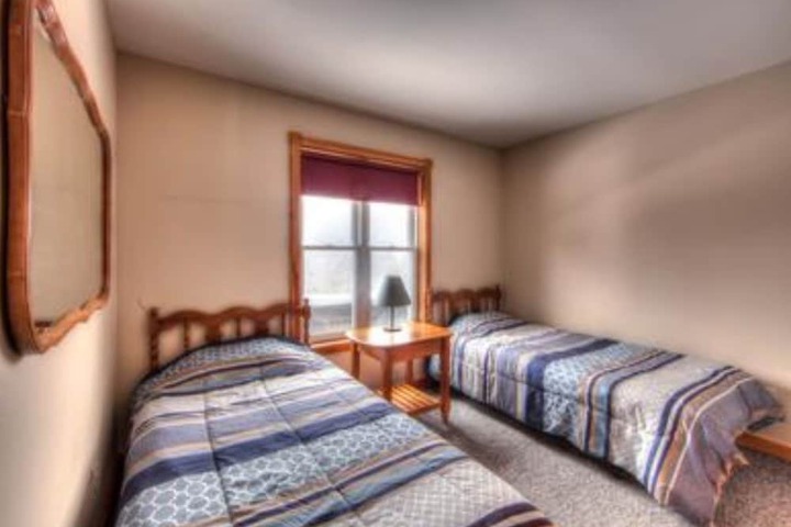 Room 3 of 12