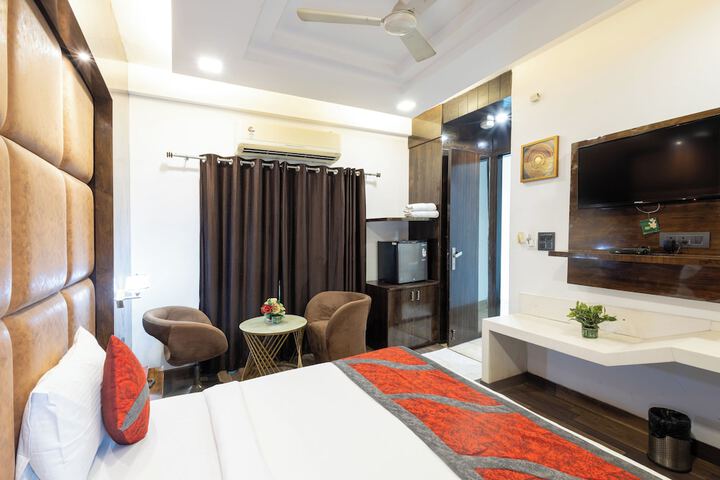 Room 8 of 41