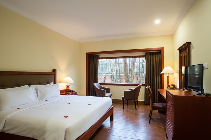 Room 16 of 105
