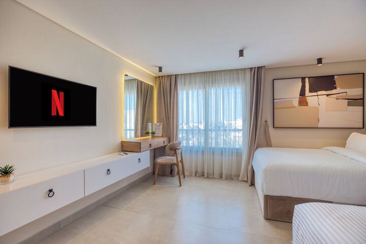 Room 30 of 65