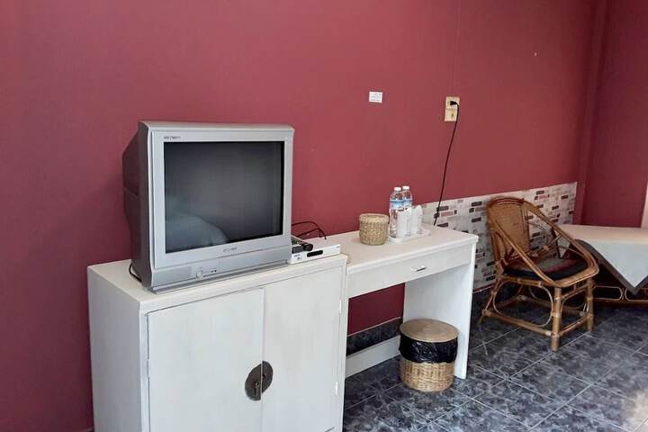 Room 63 of 104
