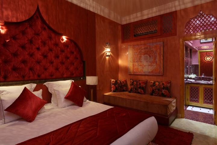 Room 25 of 129