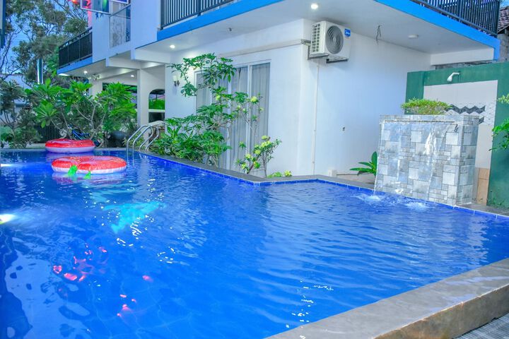Pool 31 of 52