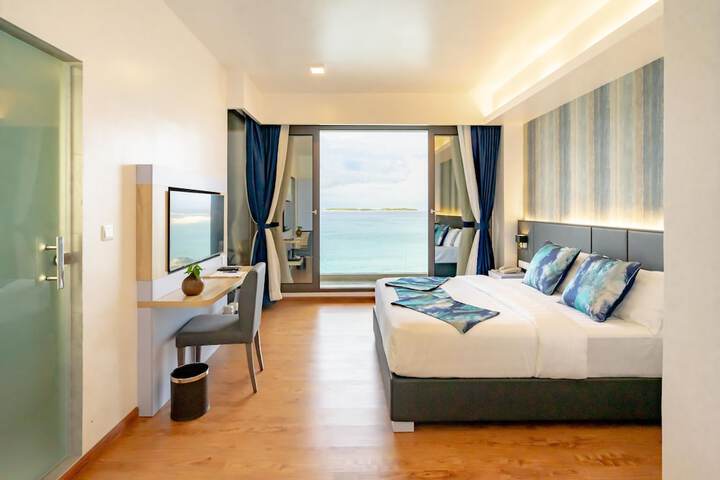Room 10 of 60