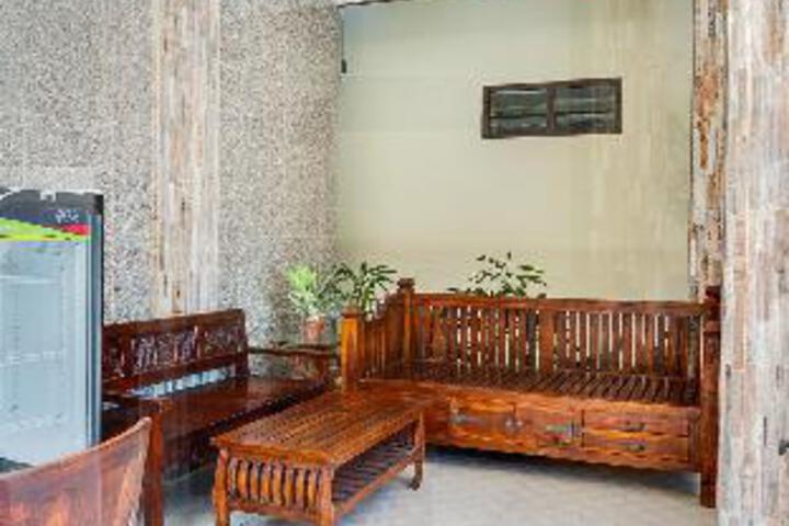 Oyo 3484 Puri Mas Agung