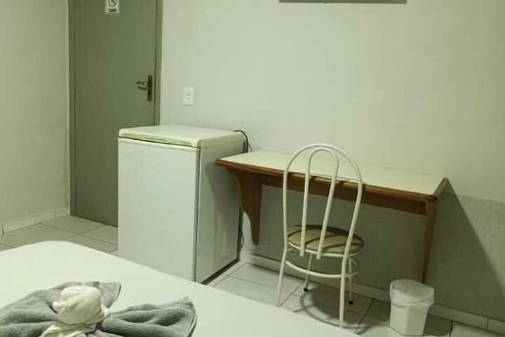 Room 12 of 34