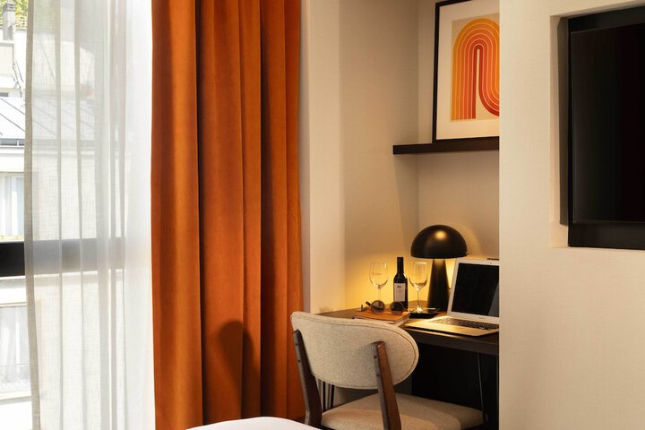Room 30 of 70