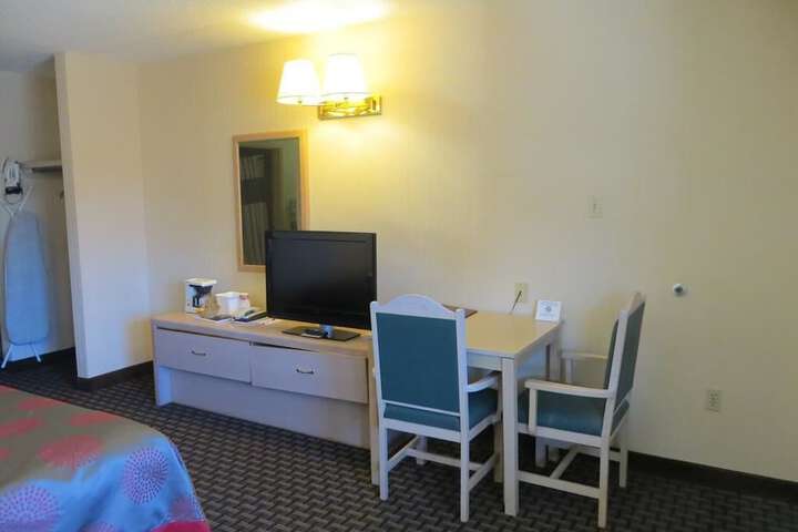 Room 2 of 15
