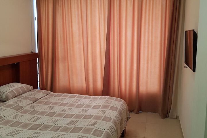 Room 8 of 15