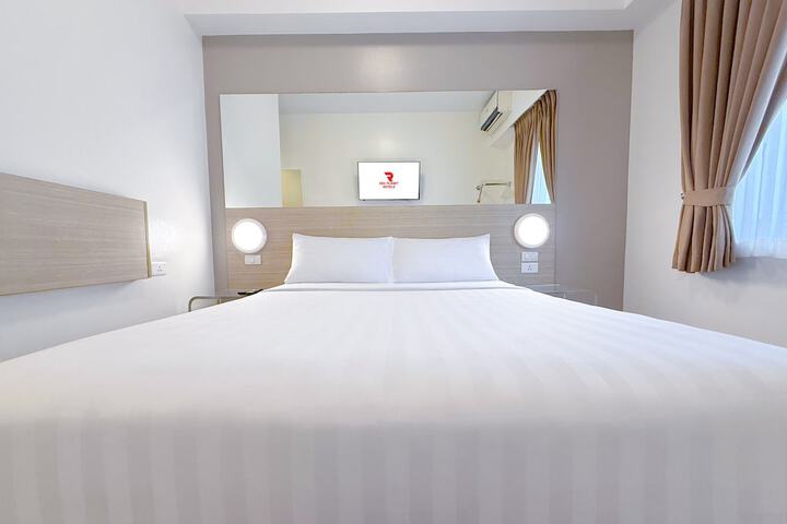 Room 20 of 35