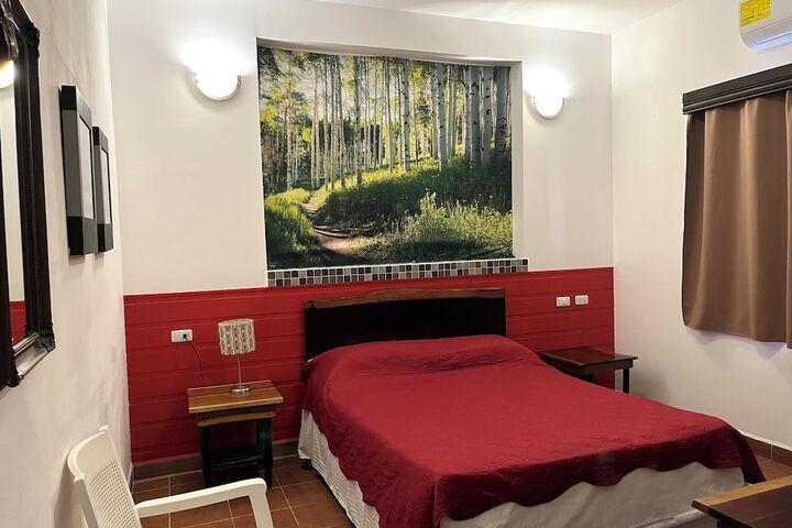 Room 32 of 57