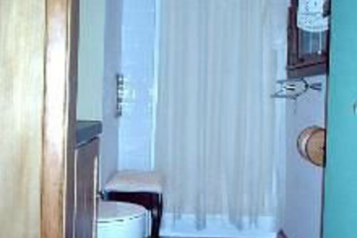 Room 4 of 51