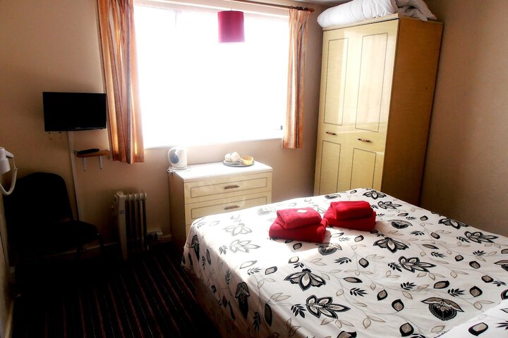 Room 9 of 44