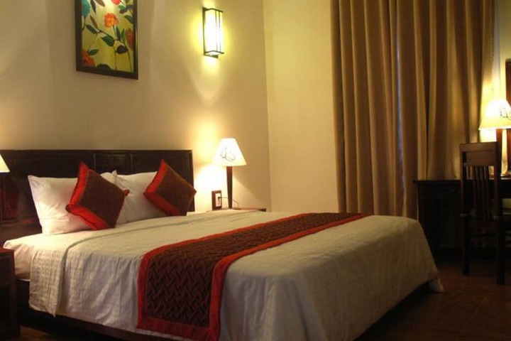 Room 5 of 71