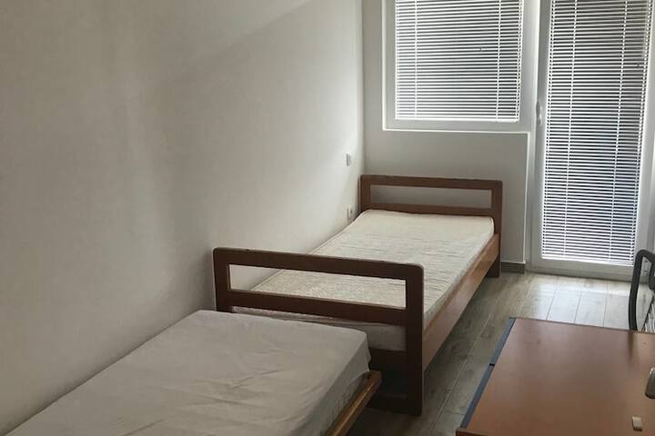 Room 5 of 67