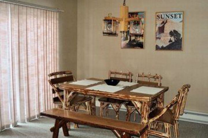 Room 25 of 39