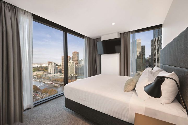 Room 34 of 84