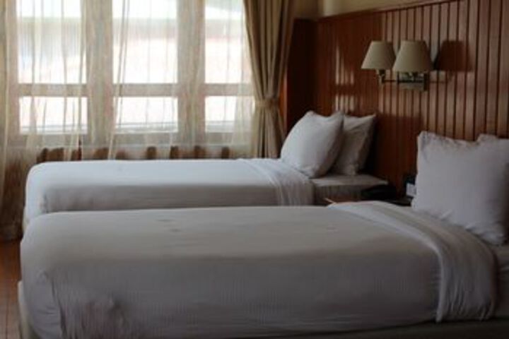 Room 13 of 49