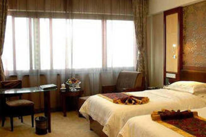 Room 2 of 57