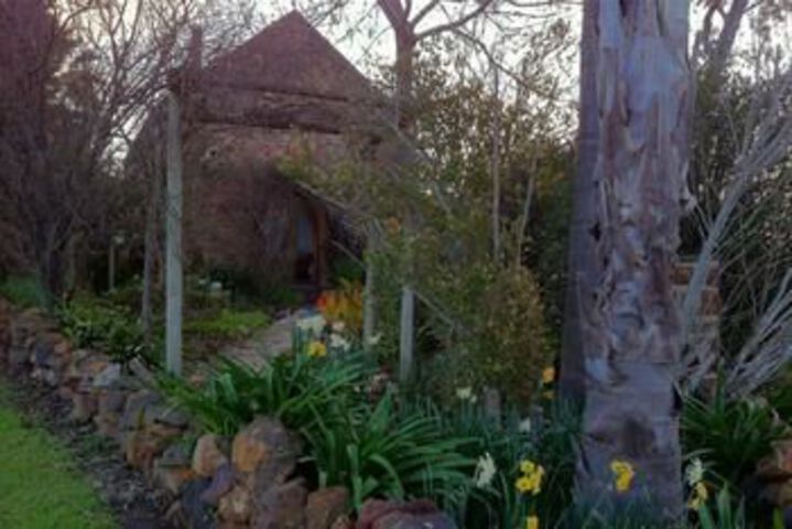 Hotel Exterior 4 of 14