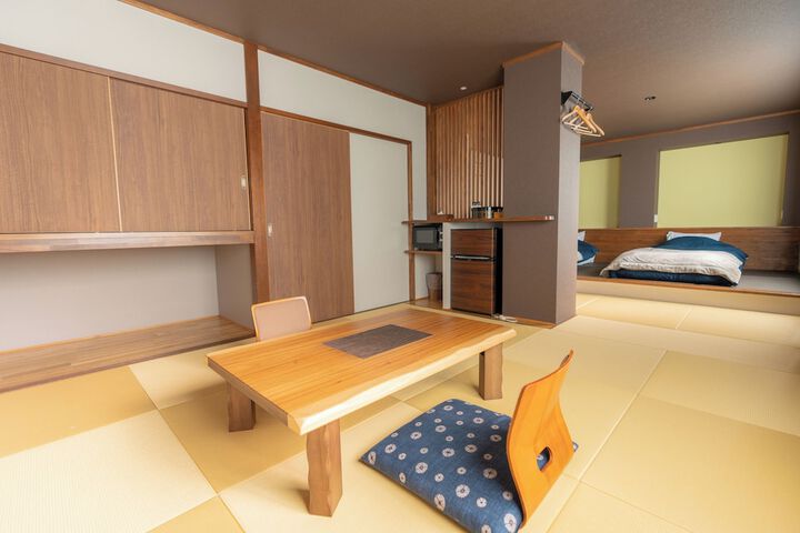 Room 21 of 36