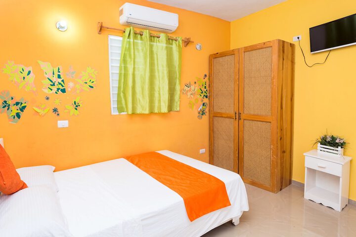 Room 5 of 37