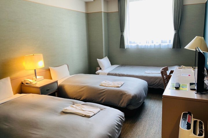 Room 9 of 29