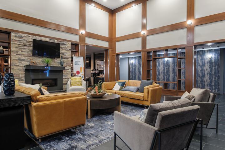 Hotel Interior 10 of 77