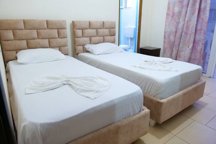 Room 6 of 41