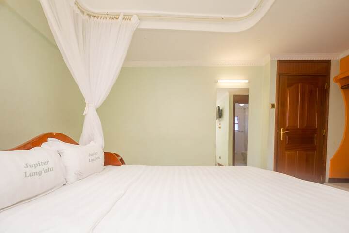 Room 15 of 24