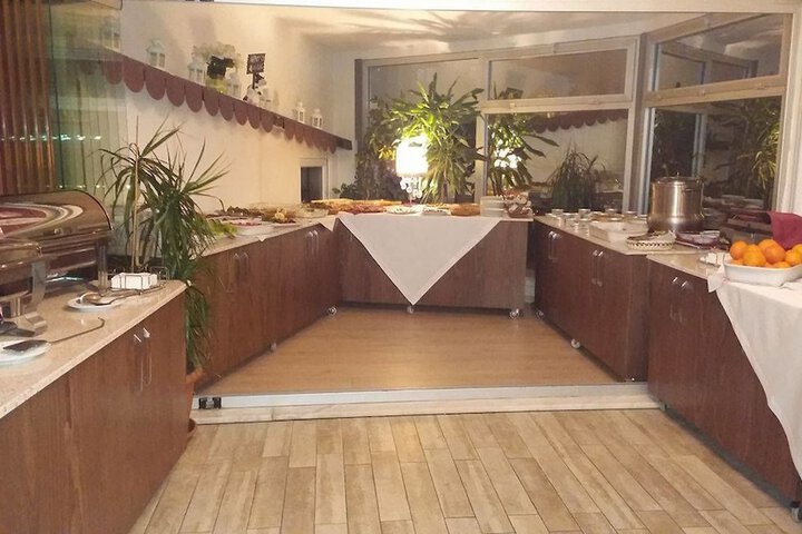 Dining 51 of 69