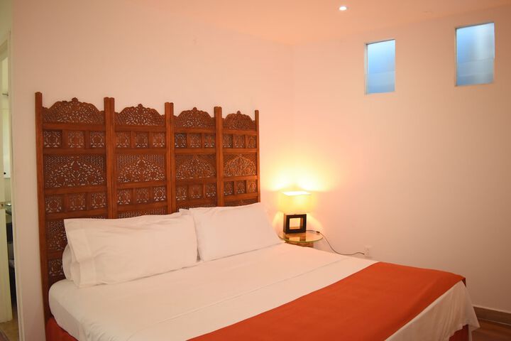 Room 26 of 90